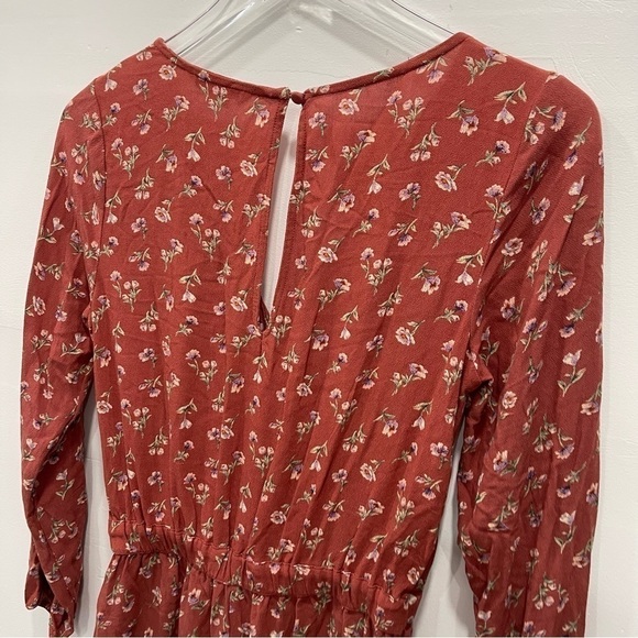 American Eagle Ditsy Floral Romper Cross Front Small - Picture 6 of 8